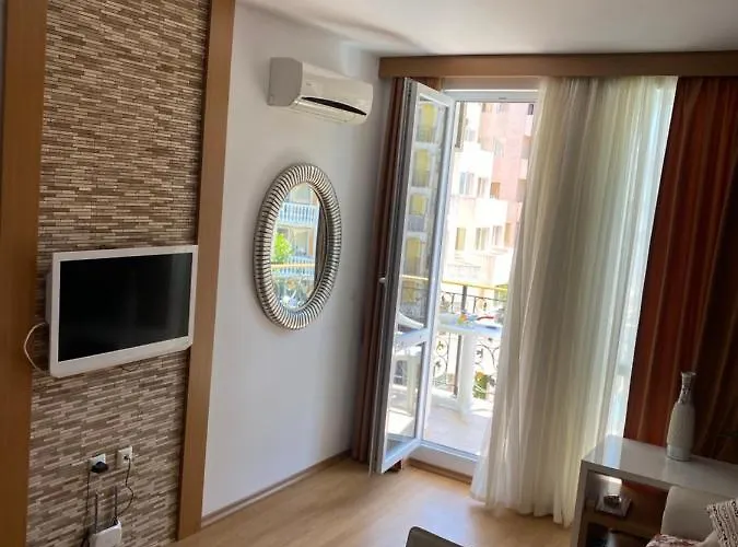 на солнечном берегу * Sunny Beach